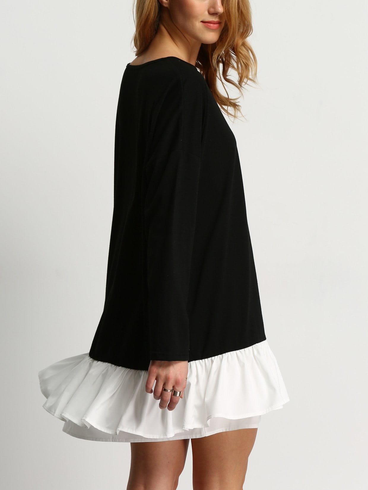 Black Round Neck Contrast White Flounce Hem Dress